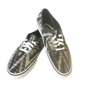 VANS Off The Wall Womens 9.5 Diagonal Stripes Low Top Sneaker Skate Shoe Lace Up